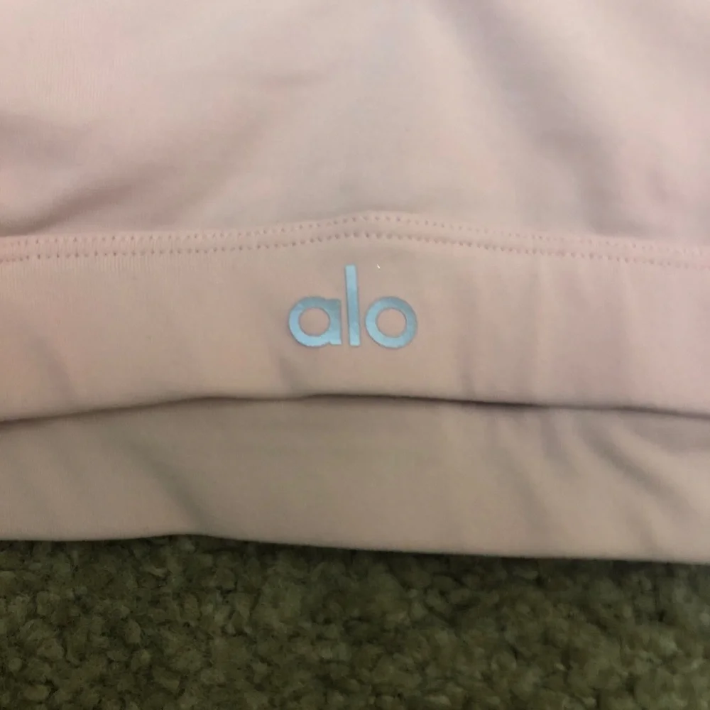 ALO Yoga Pink Sports Bra,Top Size M